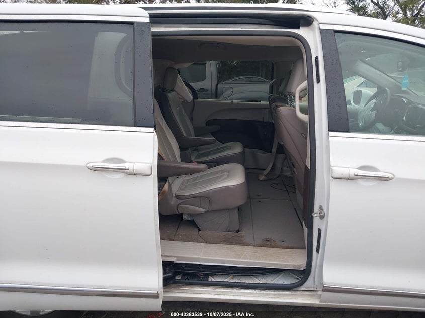 2018 Chrysler Pacifica Touring L Plus VIN: 2C4RC1EG0JR316399 Lot: 43383539