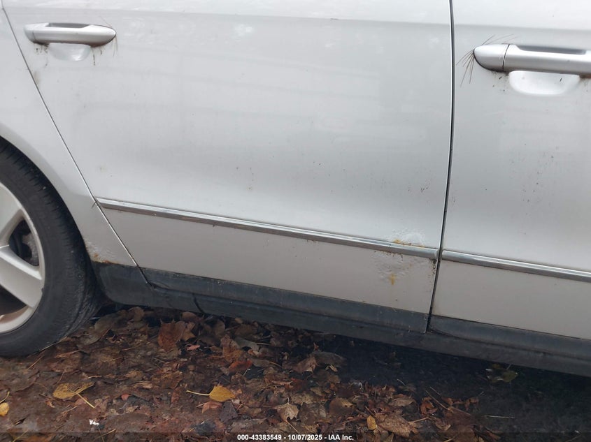 2007 Volkswagen Passat 2.0T/Wolfsburg Edition VIN: WVWAK73C07P119097 Lot: 43383549