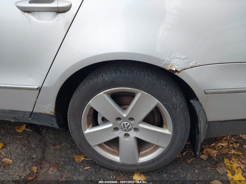 2007 Volkswagen Passat 2.0T/Wolfsburg Edition VIN: WVWAK73C07P119097 Lot: 43383549