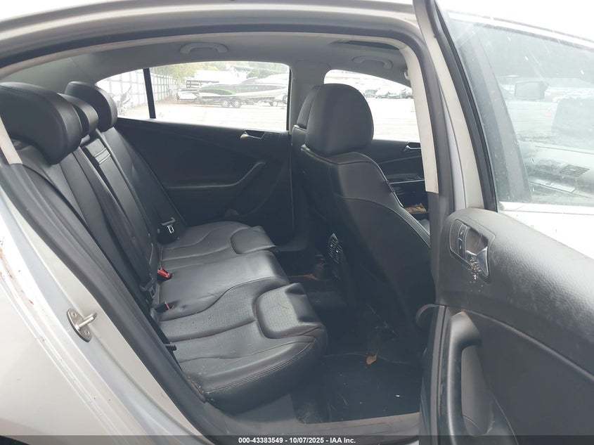 2007 Volkswagen Passat 2.0T/Wolfsburg Edition VIN: WVWAK73C07P119097 Lot: 43383549
