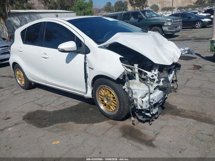 TOYOTA PRIUS C THREE