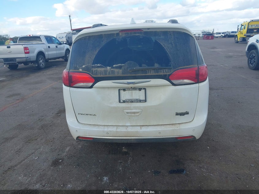 2017 Chrysler Pacifica Touring-L VIN: 2C4RC1BG3HR739136 Lot: 43383628