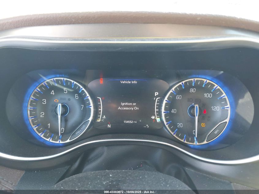 2017 Chrysler Pacifica Limited VIN: 2C4RC1GG5HR703652 Lot: 43383672