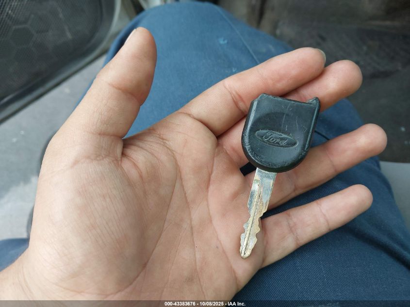 2007 Ford Escape Xlt VIN: 01FMYU03137KA8469 Lot: 43383676