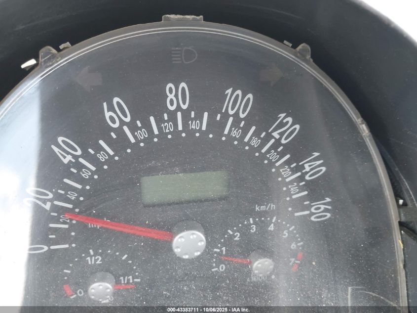 2000 Volkswagen New Beetle Gls 1.8L Turbo VIN: 3VWCD21C3YM494043 Lot: 43383711