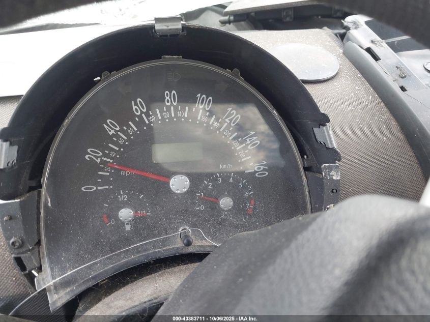 2000 Volkswagen New Beetle Gls 1.8L Turbo VIN: 3VWCD21C3YM494043 Lot: 43383711