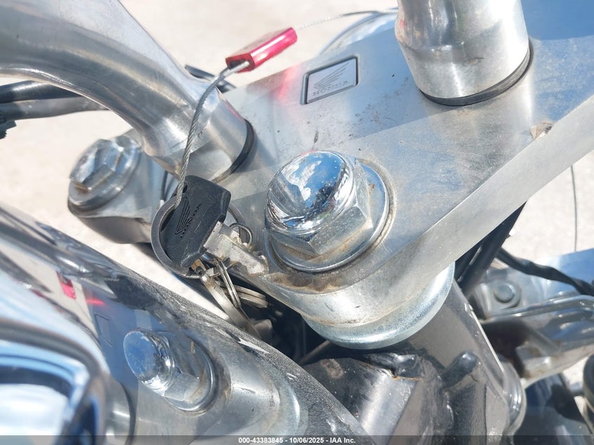 2001 Honda Vt750 Dc VIN: JH2RC44091K504656 Lot: 43383845