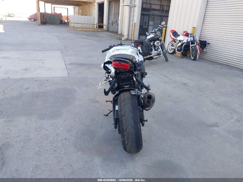 2015 Suzuki Gsx-R600 VIN: JS1GN7FA6F2100863 Lot: 43383902