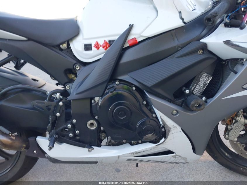 2015 Suzuki Gsx-R600 VIN: JS1GN7FA6F2100863 Lot: 43383902