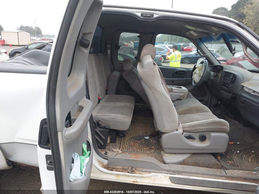 2002 Ford F-150 Lariat/Xl/Xlt VIN: 1FTRX18L12NA27639 Lot: 43383916