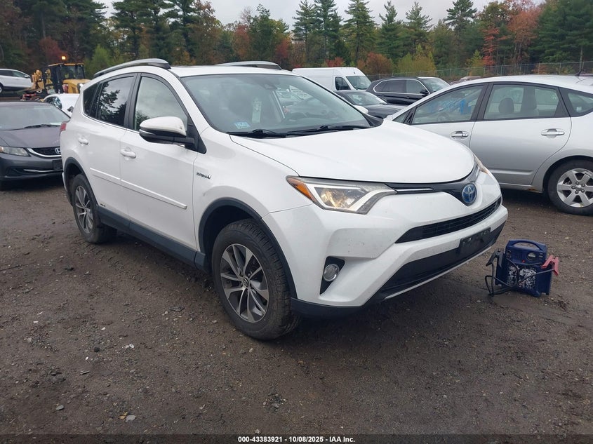 TOYOTA RAV4 HYBRID XLE