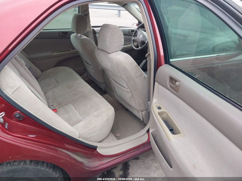 2004 Toyota Camry Le VIN: 4T1BE32K64U370910 Lot: 43383939