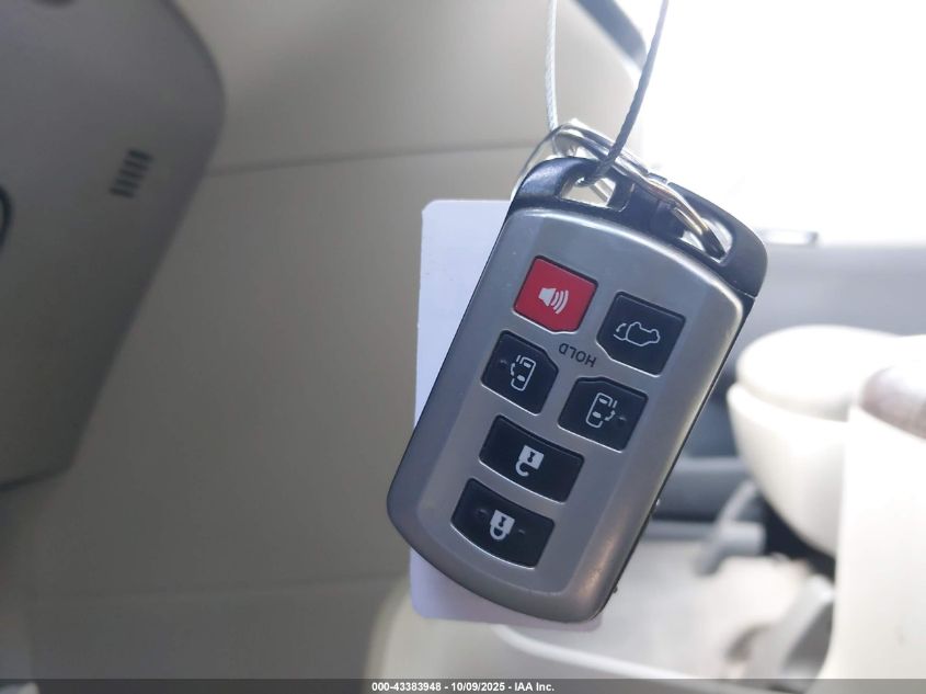 2017 Toyota Sienna Xle 8 Passenger VIN: 5TDYZ3DC9HS844321 Lot: 43383948