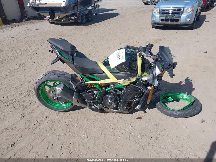 2025 Kawasaki Zr900 T VIN: ML5ZRDT17SDA02524 Lot: 43384009