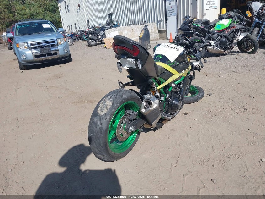 2025 Kawasaki Zr900 T VIN: ML5ZRDT17SDA02524 Lot: 43384009