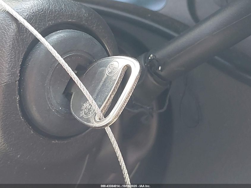 2004 GMC Yukon Slt VIN: 1GKEC13ZX4R320722 Lot: 43384014