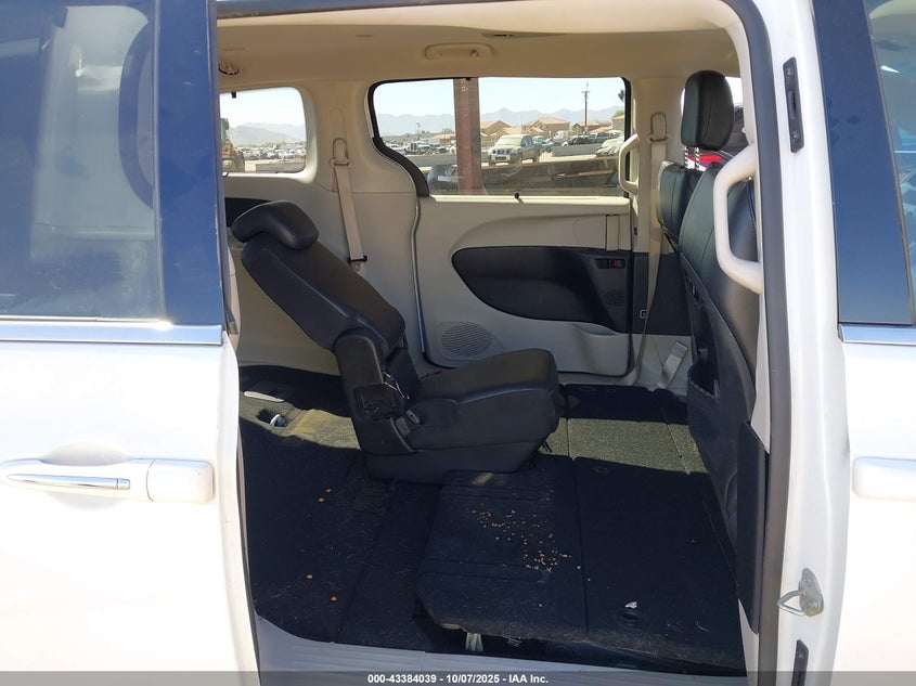 2018 Chrysler Pacifica Touring L VIN: 2C4RC1BG9JR102130 Lot: 43384039