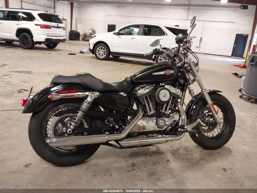 2017 Harley-Davidson Xl1200 C VIN: 1HD1CT31XHC445811 Lot: 43384070