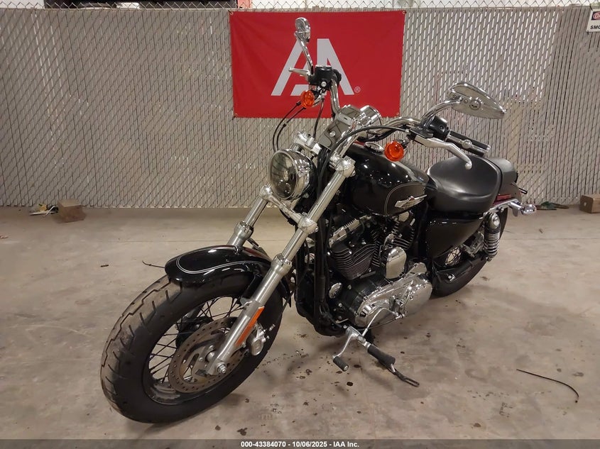 1HD1CT31XHC445811 2017 HARLEY-DAVIDSON NIGHTSTER photo no. 2