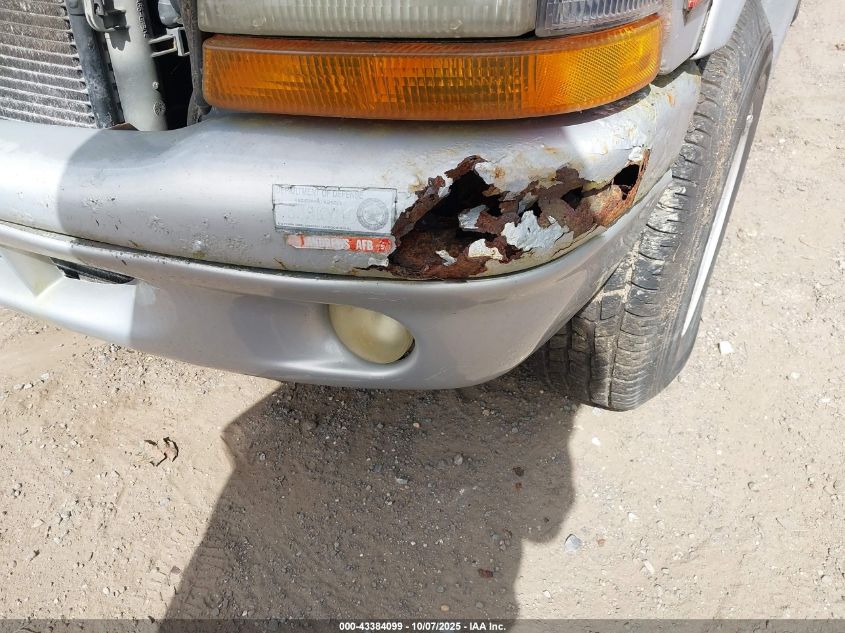 2000 Dodge Durango VIN: 1B4HS28N7YF256117 Lot: 43384099