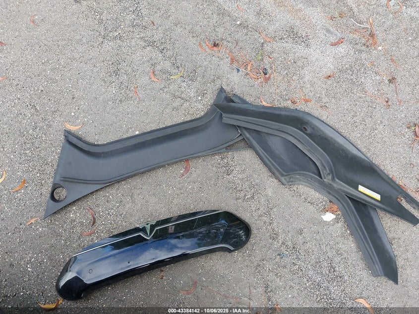 2013 Tesla Model S VIN: 5YJSA1CN9DFP28622 Lot: 43384142