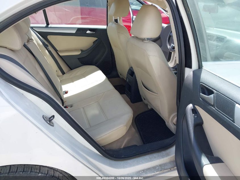 2011 Volkswagen Jetta 2.5L Sel VIN: 3VWLX7AJXBM377294 Lot: 43384200
