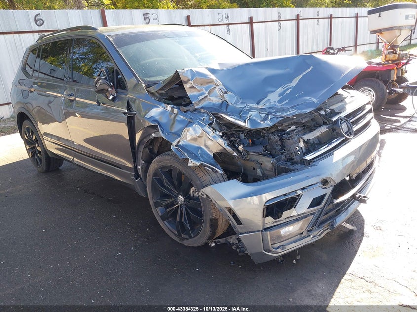 VOLKSWAGEN TIGUAN 2.0T SE/2.0T SE R-LINE BLACK/2.0T SEL