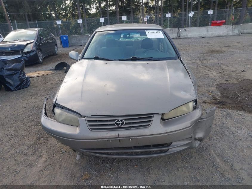 1997 Toyota Camry Le VIN: 4T1BG22K7VU135499 Lot: 43384404