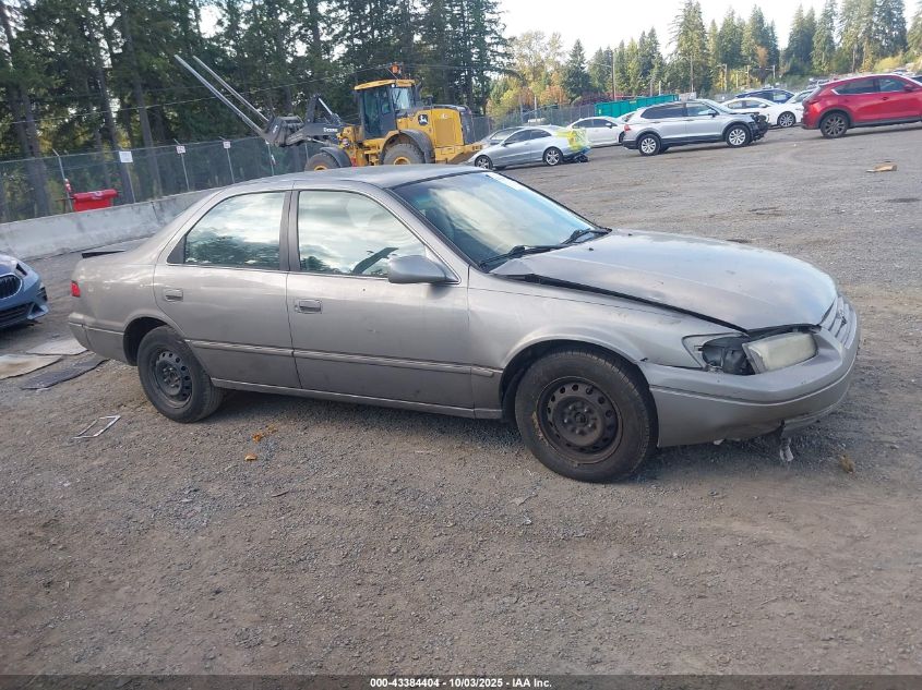 1997 Toyota Camry Le VIN: 4T1BG22K7VU135499 Lot: 43384404