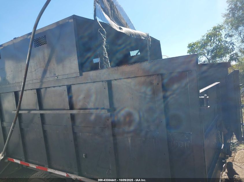 2004 Ford F-650 Xl/Xlt VIN: 3FRNW65NX4V658954 Lot: 43384441