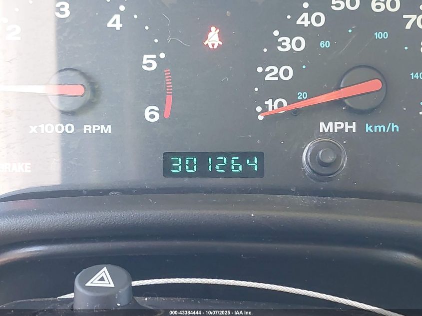 2004 Jeep Wrangler Sahara VIN: 1J4FA59S34P715189 Lot: 43384444