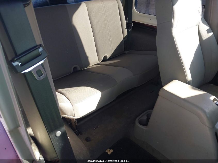 2004 Jeep Wrangler Sahara VIN: 1J4FA59S34P715189 Lot: 43384444