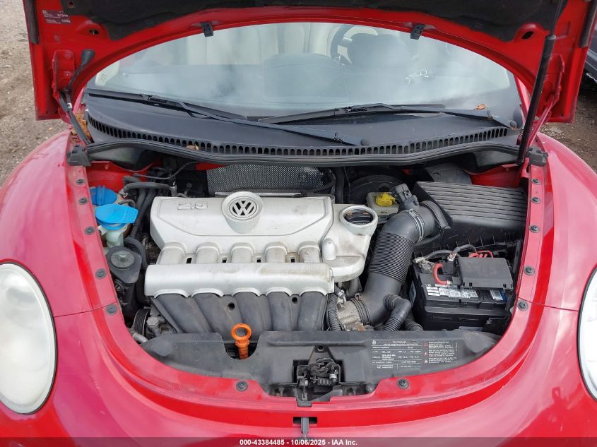 2010 Volkswagen New Beetle 2.5L VIN: 3VWPW3AG6AM028746 Lot: 43384485