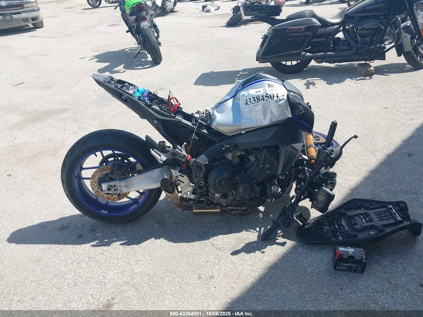 2023 Yamaha Mt09 D VIN: JYARN72E6PA001941 Lot: 43384501