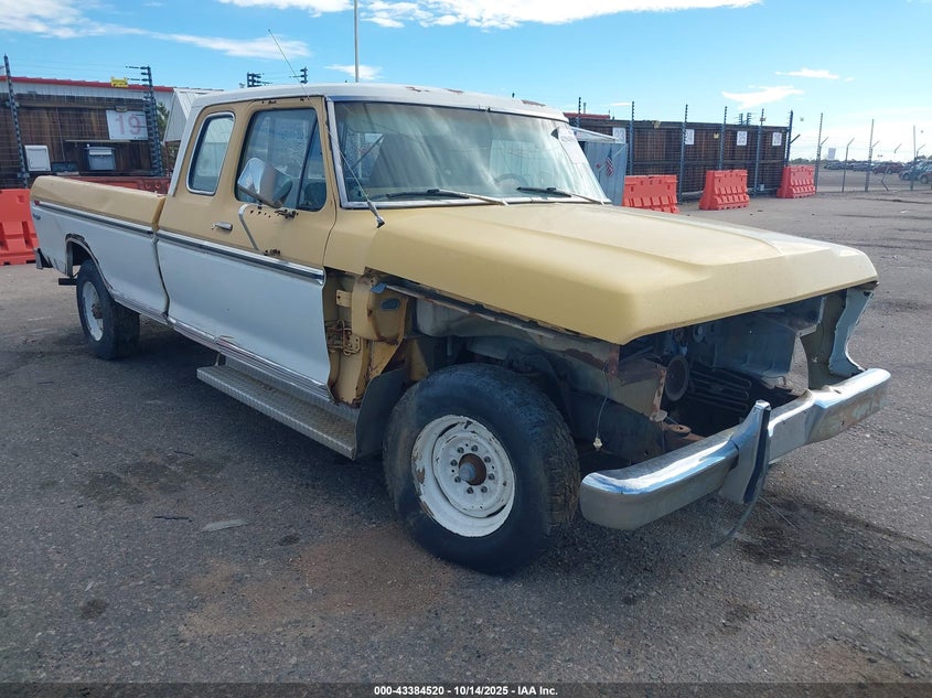 1975 FORD F250