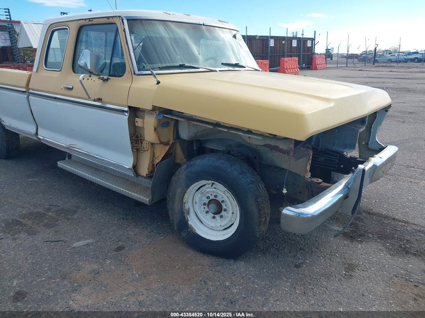 1975 Ford F250 VIN: F25MKU42572 Lot: 43384520