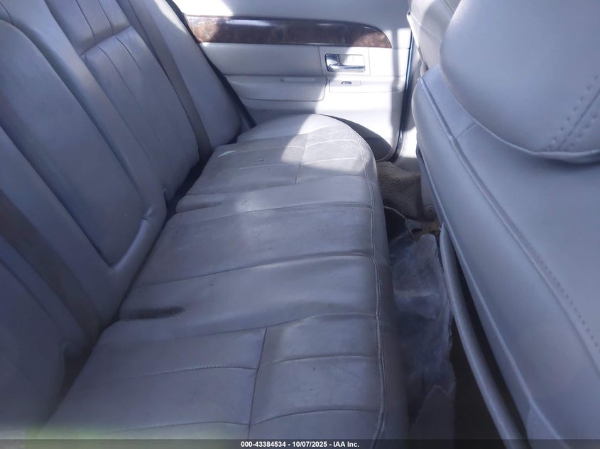 2008 Mercury Grand Marquis Ls VIN: 2MEFM75V38X631199 Lot: 43384534