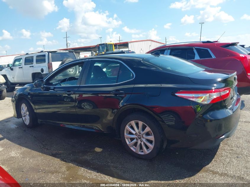 2020 Toyota Camry Le VIN: 4T1C11AKXLU877796 Lot: 43384594