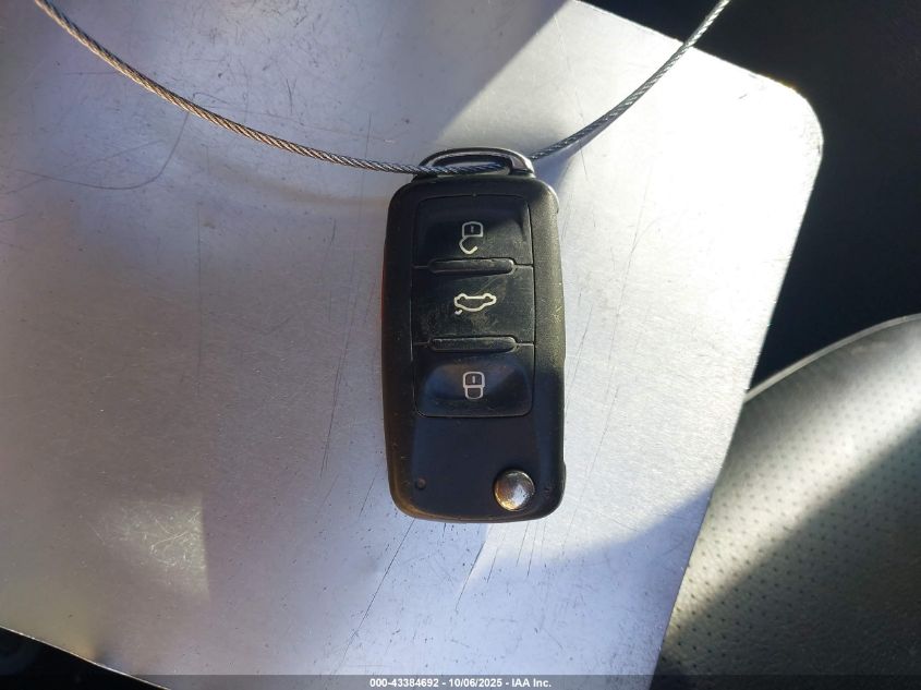 2017 Volkswagen Passat 1.8T Se VIN: 1VWBT7A39HC060755 Lot: 43384692