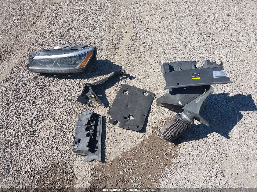 2017 Volkswagen Passat 1.8T Se VIN: 1VWBT7A39HC060755 Lot: 43384692