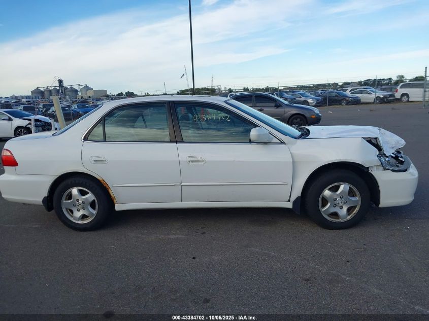 2000 Honda Accord 3.0 Ex VIN: 1HGCG1658YA043011 Lot: 43384702