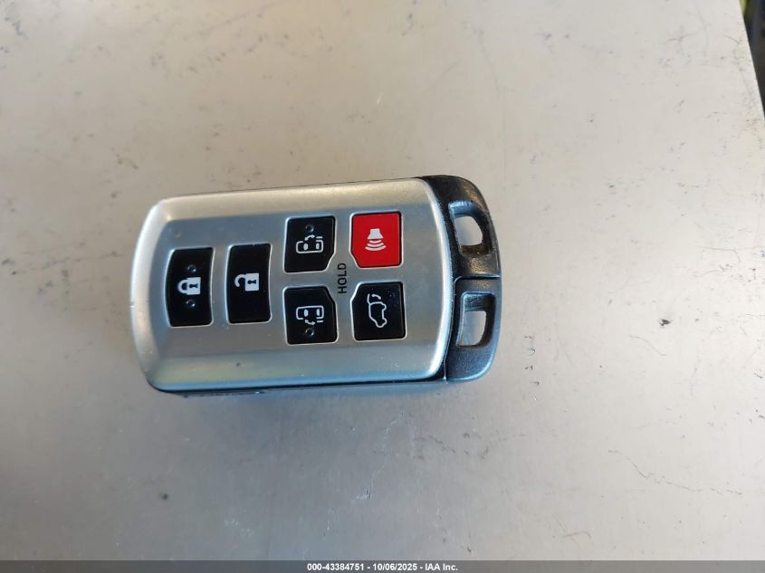 2017 Toyota Sienna Xle 7 Passenger VIN: 5TDDZ3DC6HS157411 Lot: 43384751