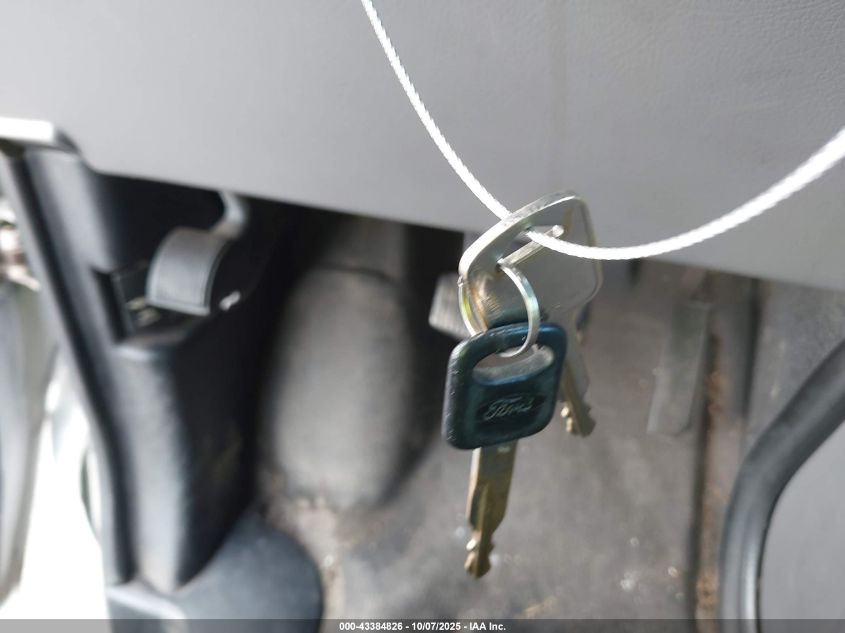 2002 Ford E-350 Super Duty Commercial/Recreational VIN: 1FTSE34L52HA27473 Lot: 43384826