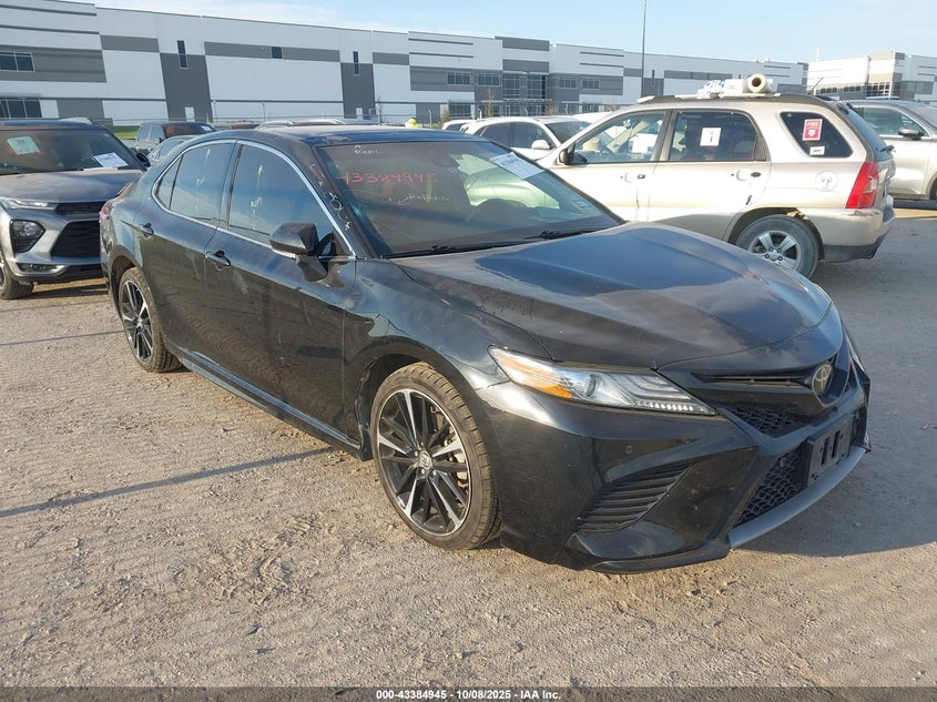 TOYOTA CAMRY XSE