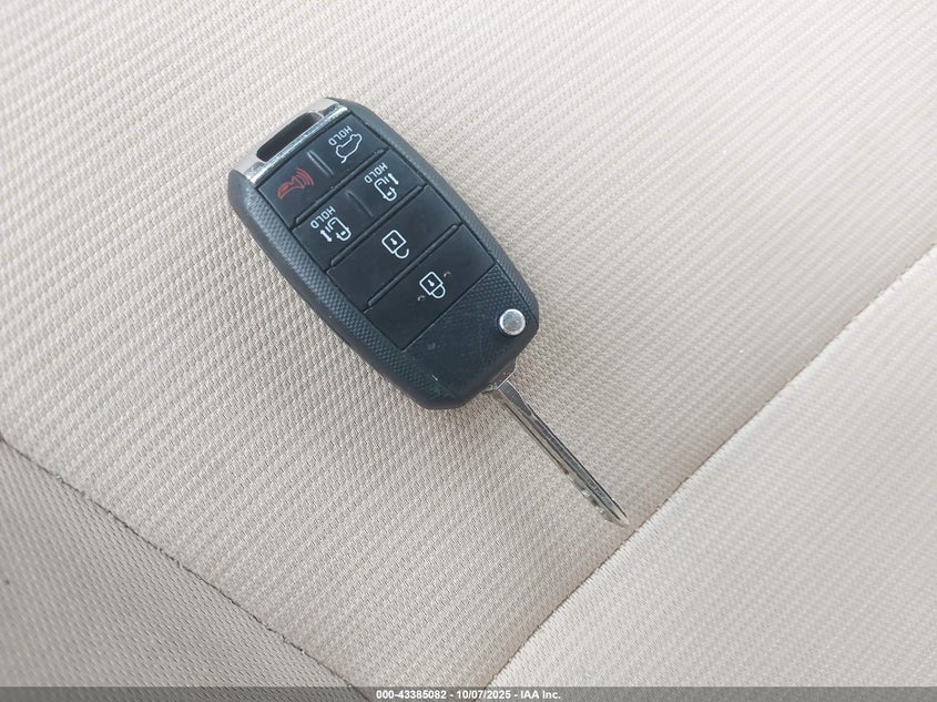 2015 Kia Sedona Lx VIN: KNDMB5C10F6057561 Lot: 43385082