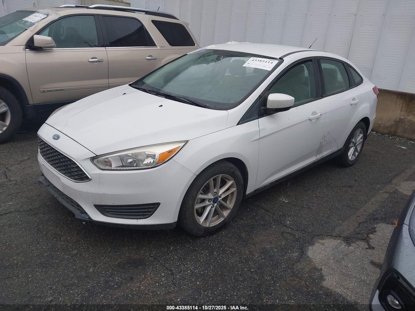 Vin: 1fadp3f2xjl295721, lot: 43879863, ford focus se 20182