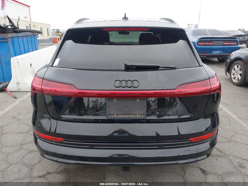 2022 Audi E-Tron Premium Plus Quattro VIN: WA1LAAGE7NB013318 Lot: 43385184