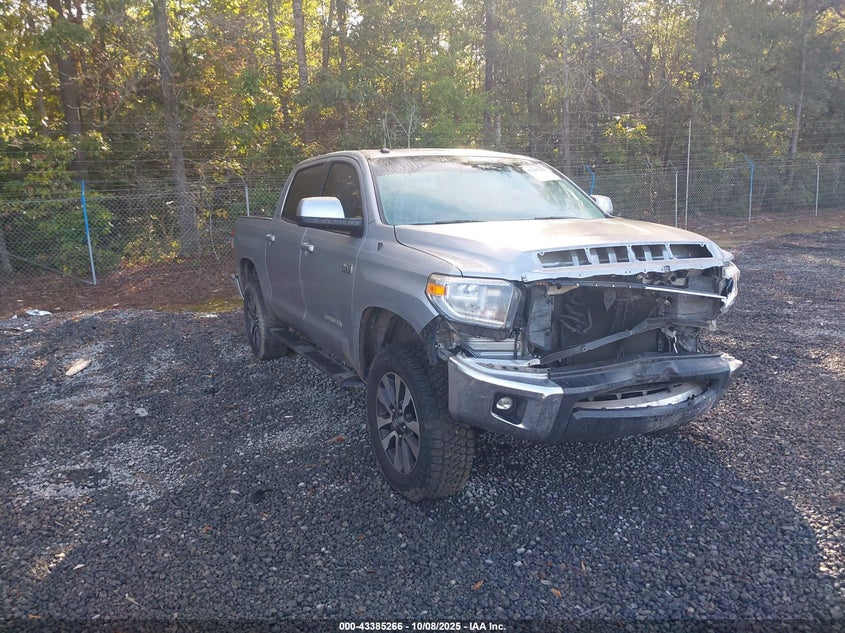 TOYOTA TUNDRA LIMITED 5.7L V8