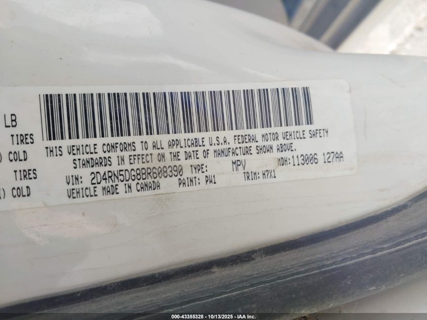 2011 Dodge Grand Caravan Crew VIN: 2D4RN5DG8BR608390 Lot: 43385328