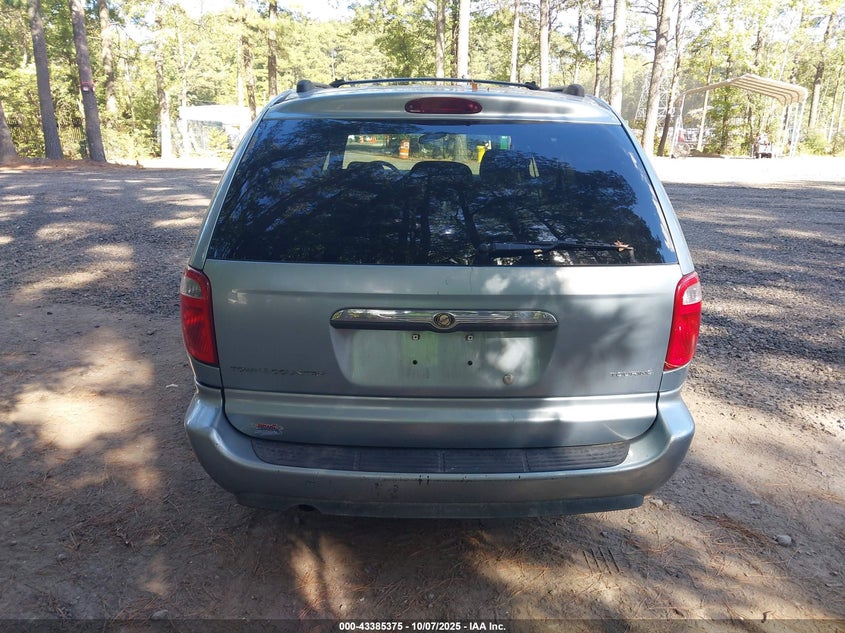 2005 Chrysler Town & Country Touring VIN: 2C4GP54L25R530124 Lot: 43385375